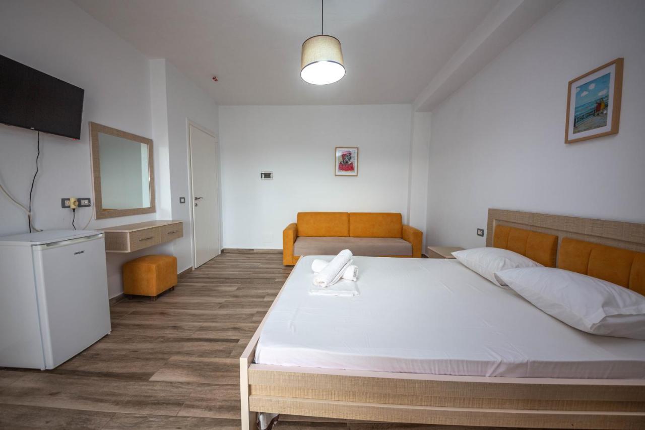 Villa Rondo Himare Bagian luar foto